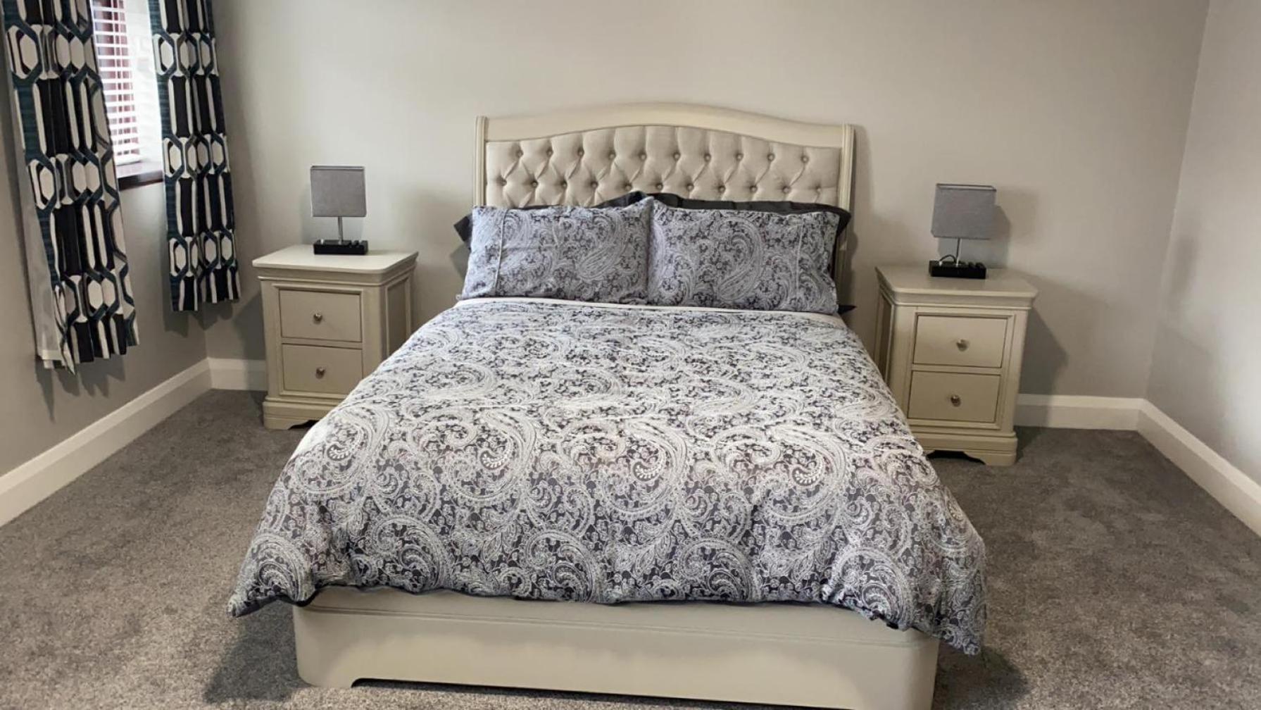 Johnny Murphy'S Guest Rooms Meigh Екстериор снимка